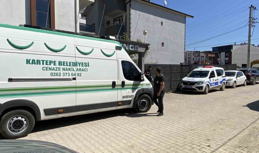 Kocaeli’nin Kartepe ilçesinde servis şoförü, işe götürdüğü kadına ulaşamayınca durum