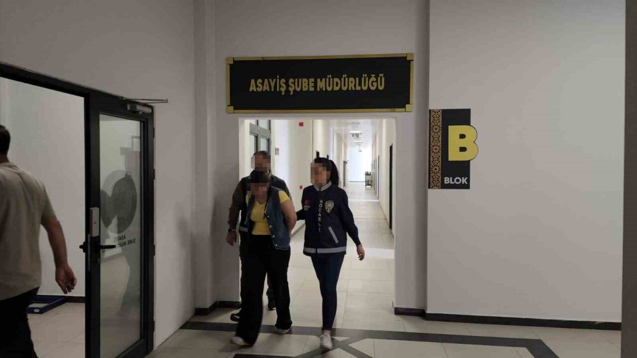 Kocaeli’de 3 evden 730 bin TL değerinde ziynet eşyası ve