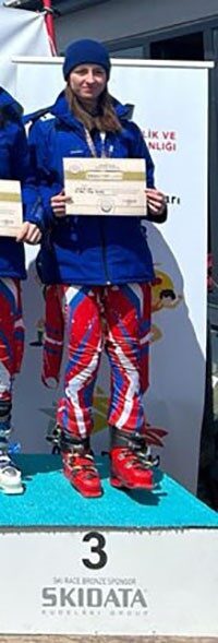 Sivas’ta geçtiğimiz gece abisi Umutcan Şimşek ile boğazları kesilerek öldürülen