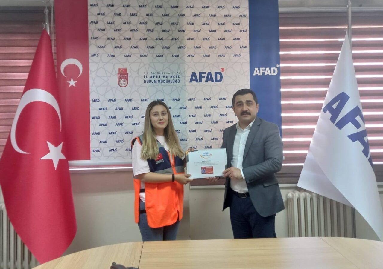 Bayburt İl Afet ve Acil Durum Müdürlüğü personellerince verilen AFAD