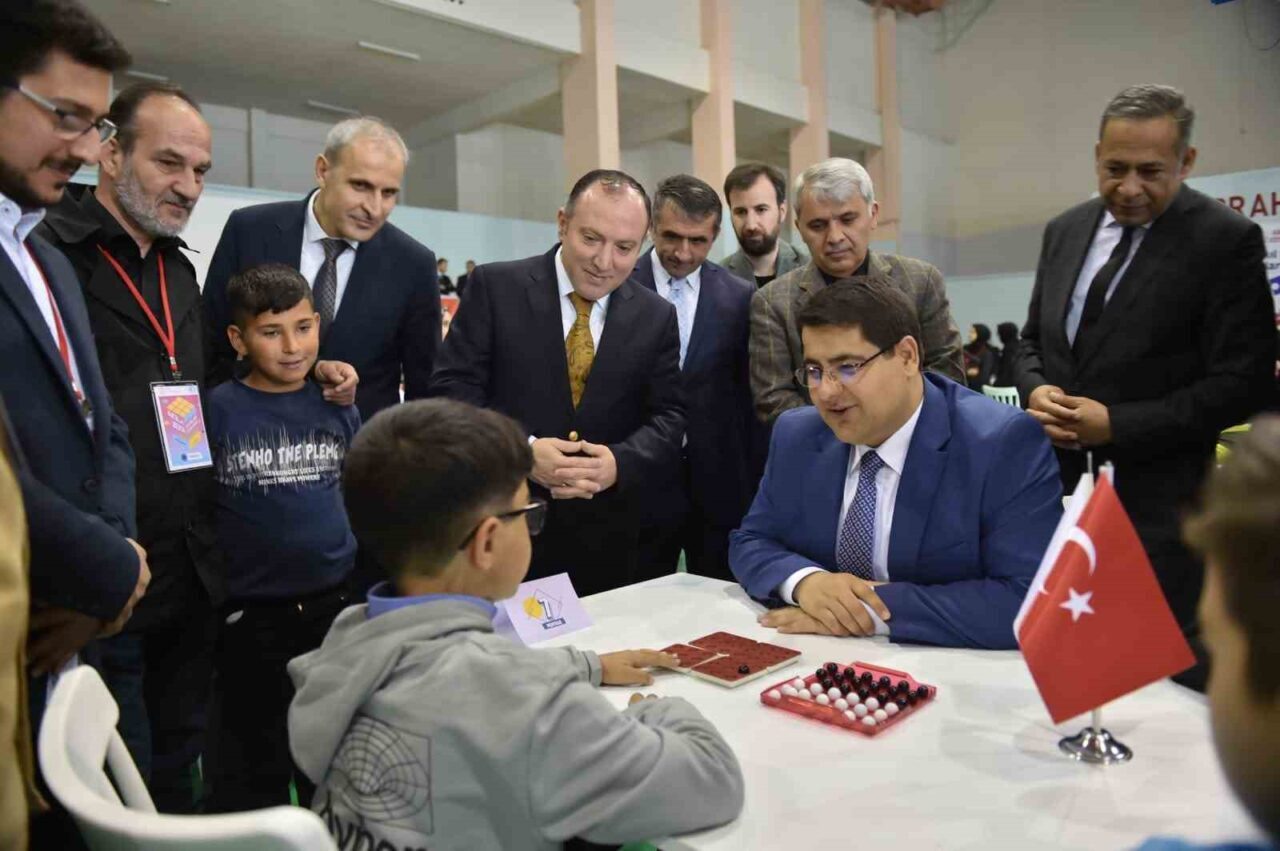 Akıl ve zekâ oyunları turnuvası il finali 20 ilçeden 179