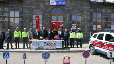 Akyaka’da Karayolları Trafik Haftası etkinlikleri sürüyor. Kars’ın Akyaka ilçesinde Karayolu