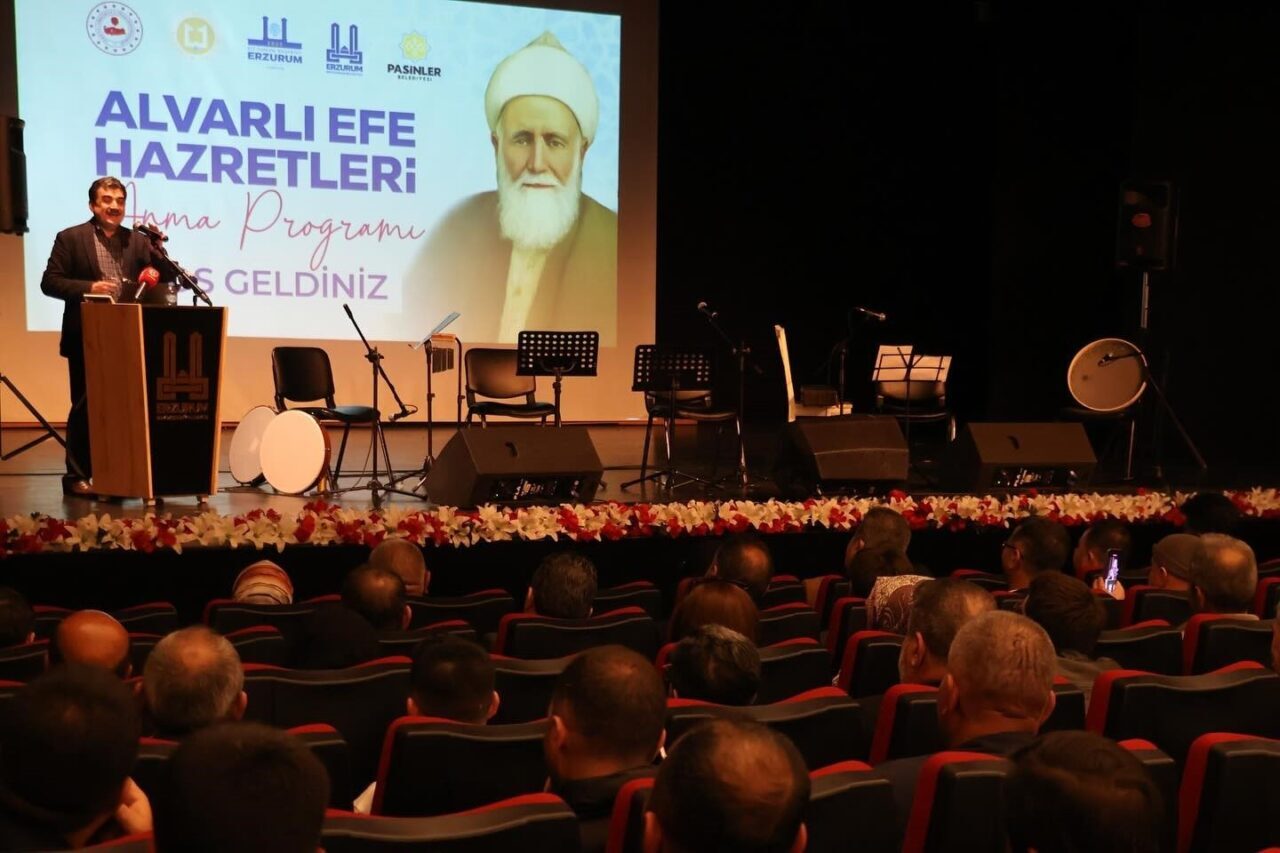 Erzurum’da Alvarlı Efe Hazretleri’ni anma programı düzenlendi. Pasinler Kaymakamlığı ve