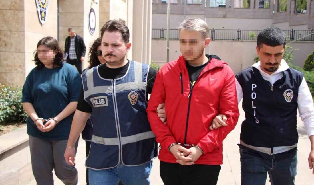 Amasya’da yaşlı adamın evinden içinde 2 milyon TL değerinde altın