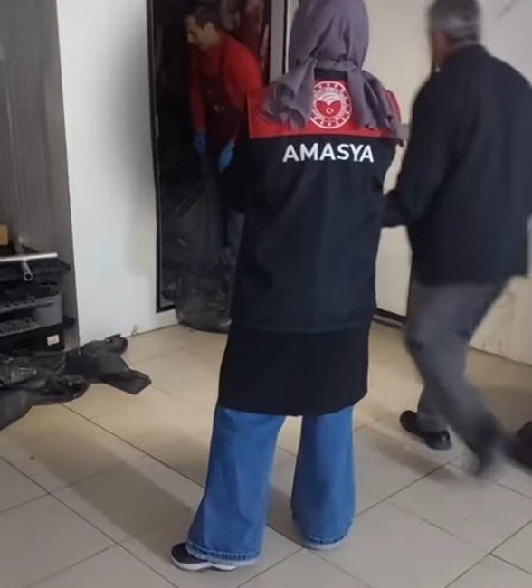 Amasya’da yapılan denetimlerde menşei belli olmayıp etiketsiz olarak tüketime sunulan