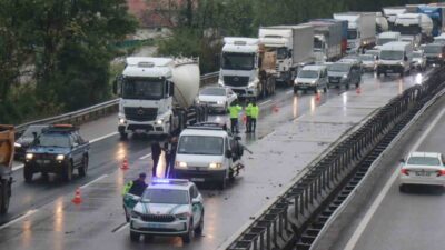 Anadolu Otoyolu Sakarya geçişinde son 4 saat içerisinde 7 ayrı