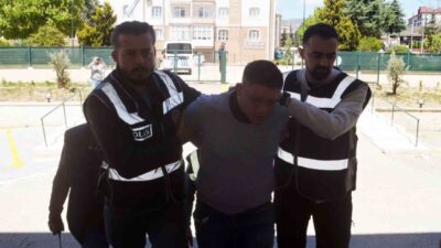 Amasya’nın Merzifon ilçesinde tartıştığı annesini bıçaklayarak öldüren şahsın 1.40 promil