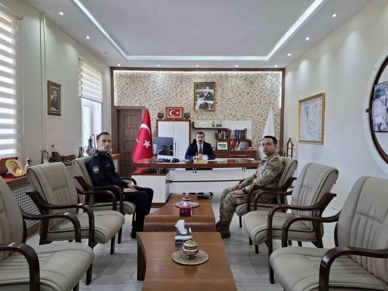 Arpaçay’da asayiş ve güvenlik toplantısı yapıldı. Kars’ın Arpaçay ilçesinde Kaymakam