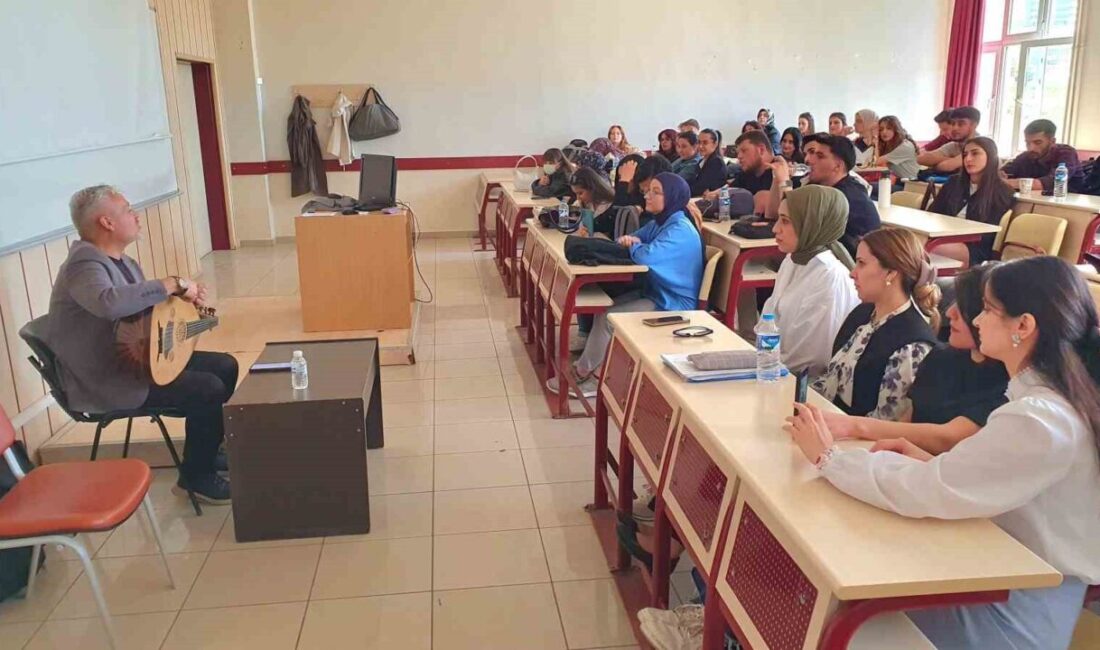 Atatürk Üniversitesi Turizm Fakültesi öğrencileri bestekâr, musikişinas ve ses sanatçısı