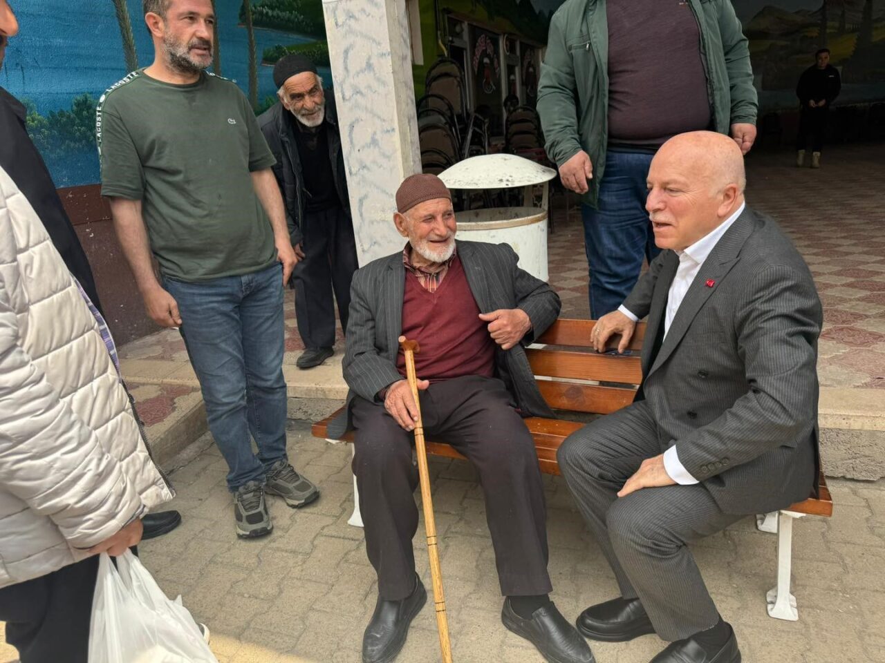 Erzurum Büyükşehir Belediye Başkanı Mehmet Sekmen, gönülden gönüle kurdukları köprüleri