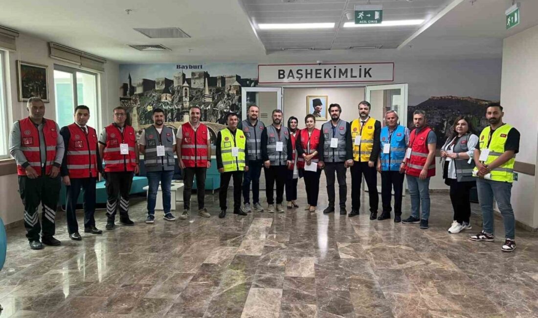 Bayburt Devlet Hastanesinde hastane afet planı (HAP) tatbikatı gerçekleştirildi. Tatbikatta,