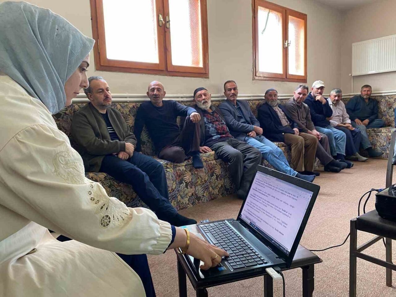 Bayburt İl Tarım ve Orman Müdürlüğü, çiftçileri basınçlı sulama ve