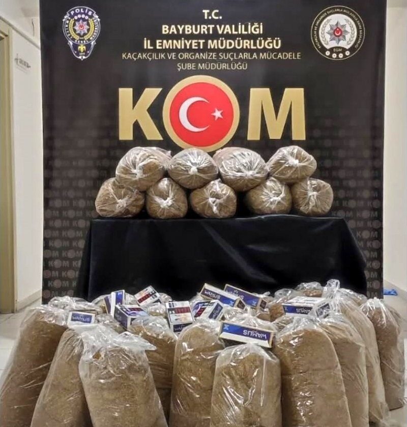 Bayburt’ta 180 kilogram tütün ve 8400 adet içi tütün doldurulmuş