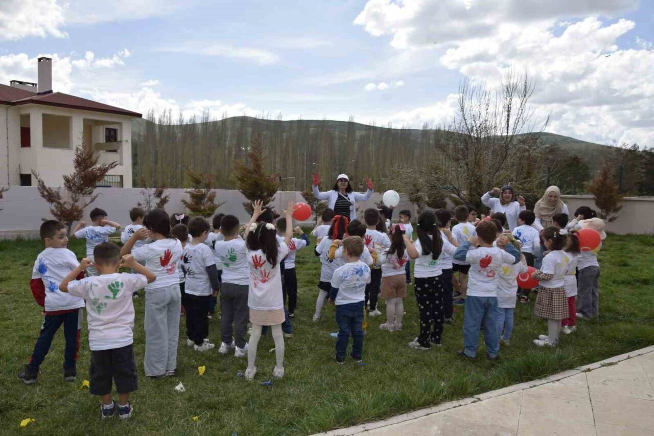 5 Mayıs Dünya El Hijyeni Günü kapsamında Bayburt’ta etkinlik yapıldı.