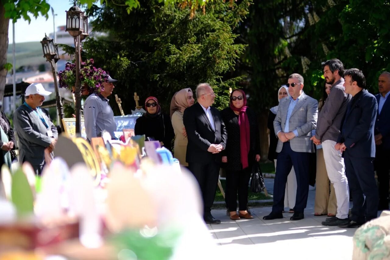Bayburt Devlet Hastanesi tarafından 24 Mayıs Dünya Şizofreni Günü münasebetiyle