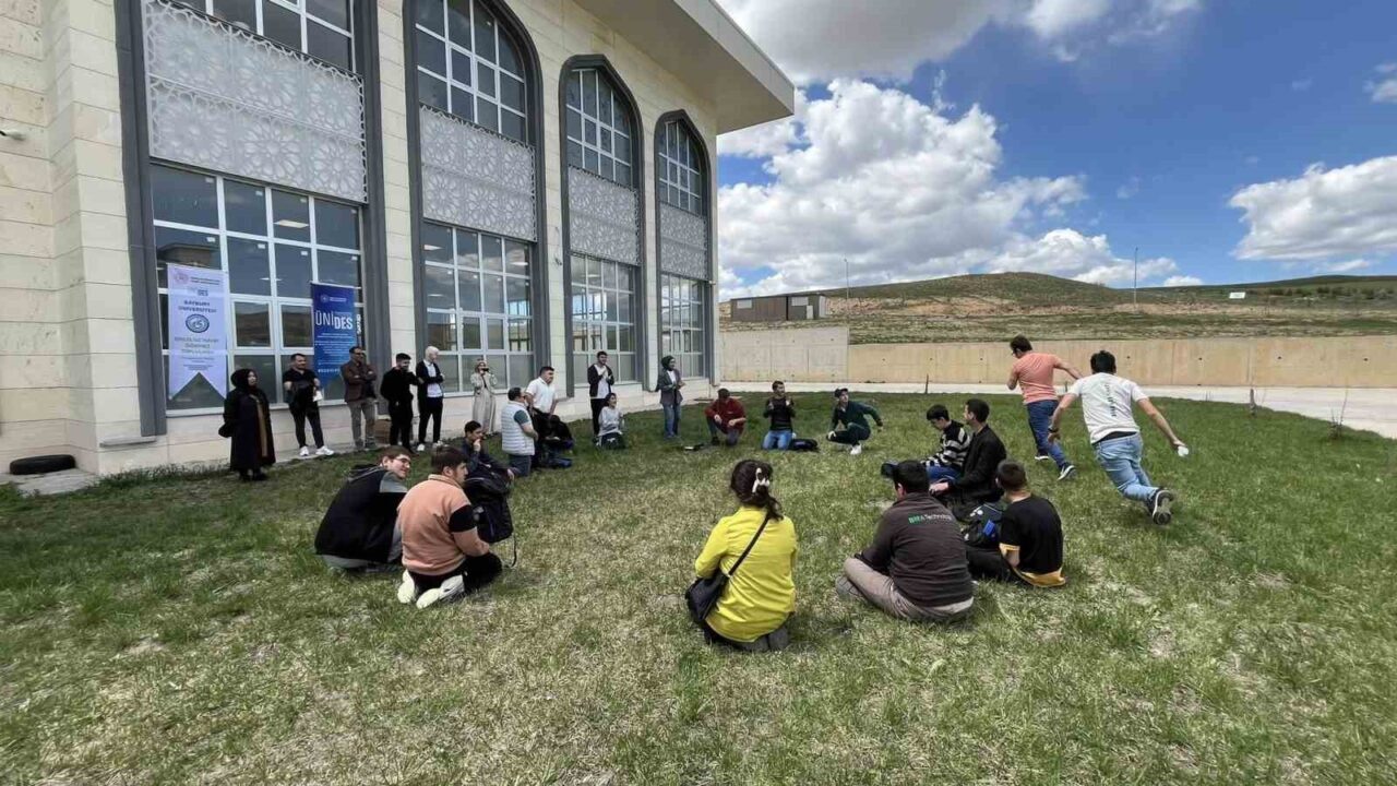 Bayburt Üniversitesi Engelsiz Hayat Öğrenci Topluluğu, 3’üncü dönem Üniversite Öğrenci