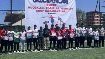 Okul sporları kapsamında düzenlenen bocce grup müsabakalarında, Bayburt’u temsil eden