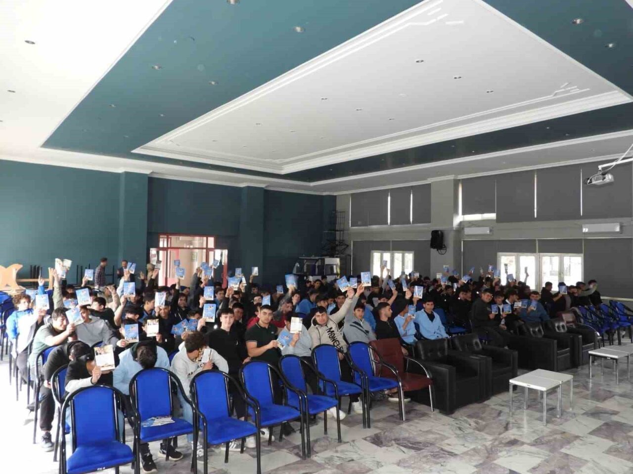 Erzincan İl Emniyet Müdürlüğü Terörle Mücadele Şube Müdürlüğü ekiplerince “Gençlik