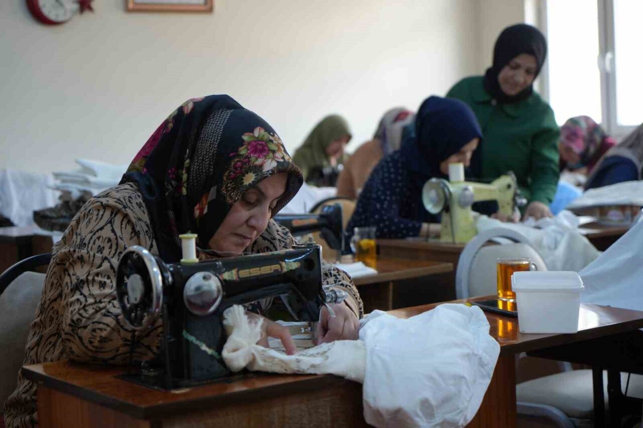 Bir döneme damgasını vuran, çeyizlik ürünlerin olmazsa olmazı beyaz iş