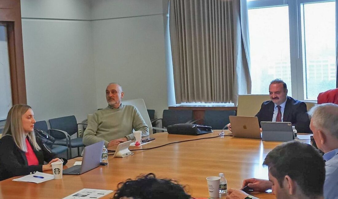 Boston Üniversitesi Fotonik Merkezi, önemli bir akademik buluşmaya ev sahipliği