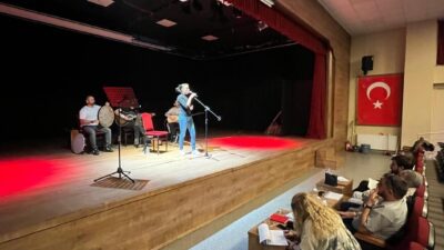 Erzincan’da “Canlı Sesler Türk Halk Müziği Yarışması” heyecanı başladı. Erzincan