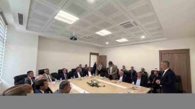 Erzincan Çevre, Şehircilik ve İklim Değişikliği İl Müdürlüğü toplantı salonunda