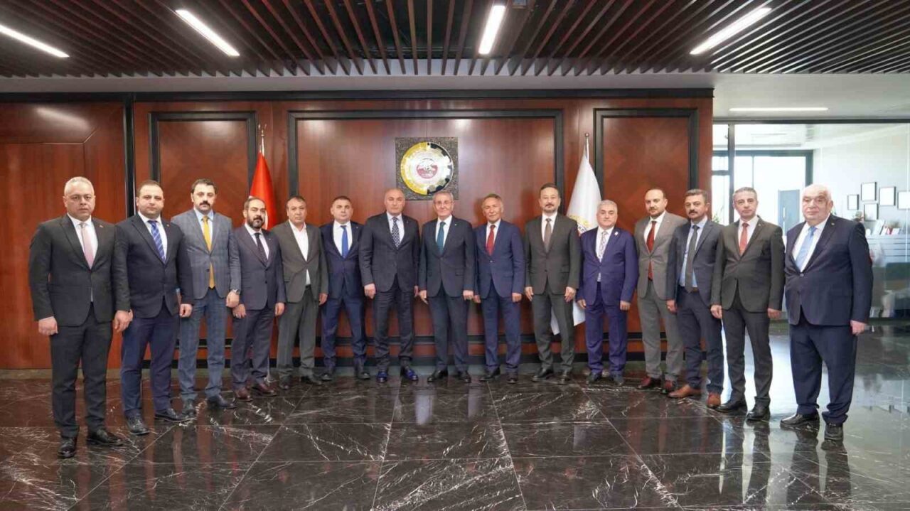 İçlerinde Erzurum’unda olduğu 4 ilin ticaret ve sanayi odaları başkanları