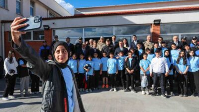 Erzincan Valisi Hamza Aydoğdu, beraberindeki birim amirleriyle birlikte “Değer Erzincan