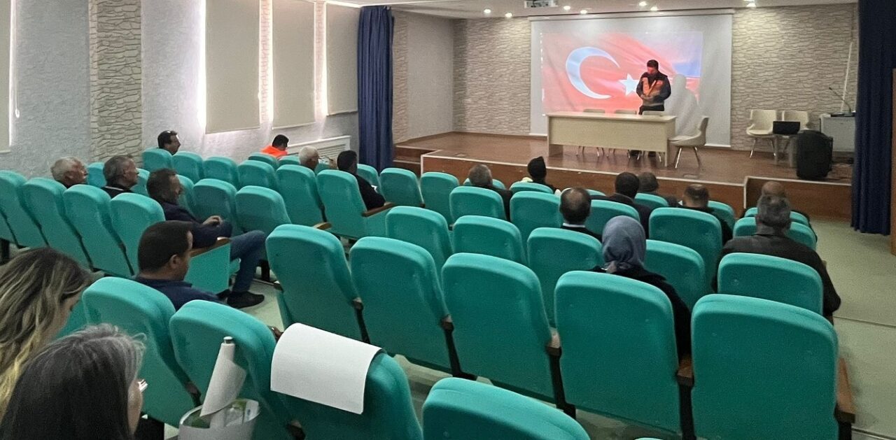 Kurban Bayramı’na az bir zaman kala Demirözü’nde muhtarlara ve çiftçilere