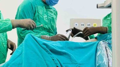 Bayburt’ta diz ağrısı şikayetiyle Bayburt Devlet Hastanesine başvuran vatandaş, kapalı