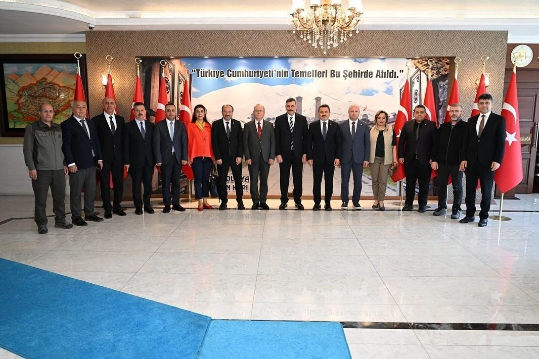 Vali Mustafa Çiftçi, “Doğu Cephesi Tarihi Alanları Çalıştayı” için Erzurum’a