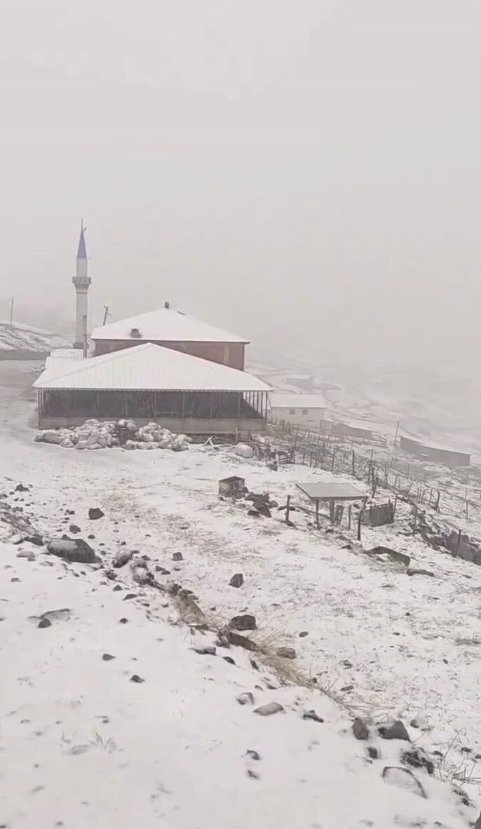 Doğu Karadeniz Bölgesi’nde hafta sonundan bu yana mevsim normallerinin altına