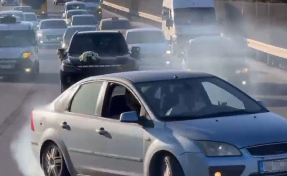 Kocaeli’nin Gebze ilçesinde düğün konvoyunda drift yapan otomobil sürücüsüne 46