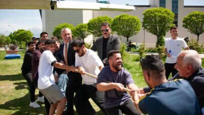 Erzincan Binali Yıldırım Üniversitesi’nde (EBYÜ) düzenlenen Bahar Şenlikleri, renkli etkinliklerle