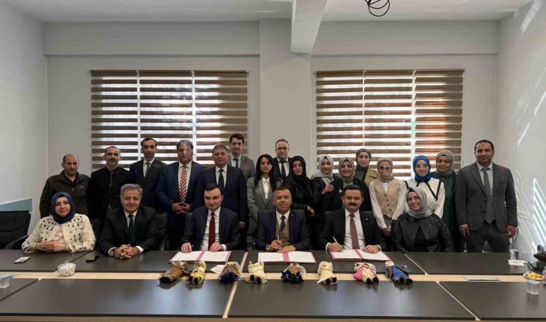 Ehram, bez bebeklerle geleceğe taşınacak Erzurum’un önemli kültürel değerlerinden birisi olan ve coğrafi işaret tescilli