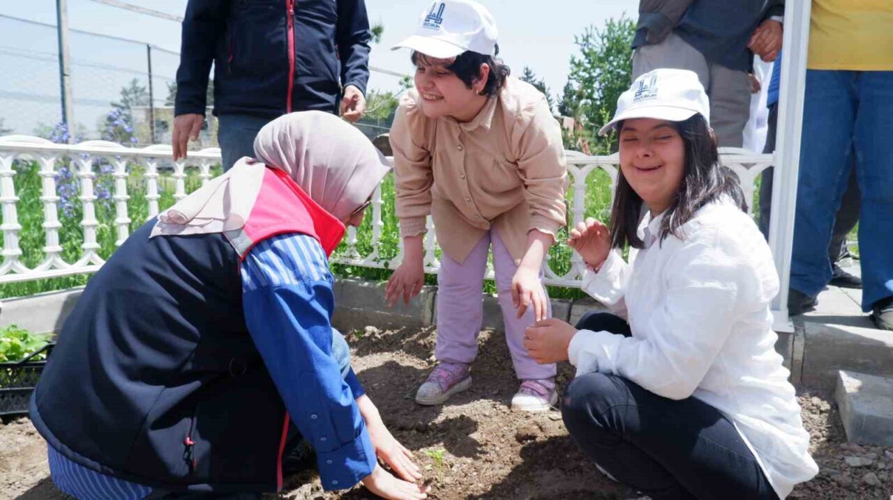 Erzurum Büyükşehir Belediyesi Engelli Hizmetleri Koordinasyon Merkezi, engellilere yönelik örnek