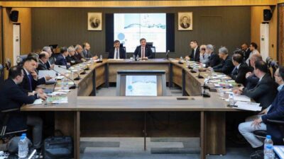 Erzincan Valisi Hamza Aydoğdu başkanlığında; Erzincan Belediye Başkanı Bekir Aksun,