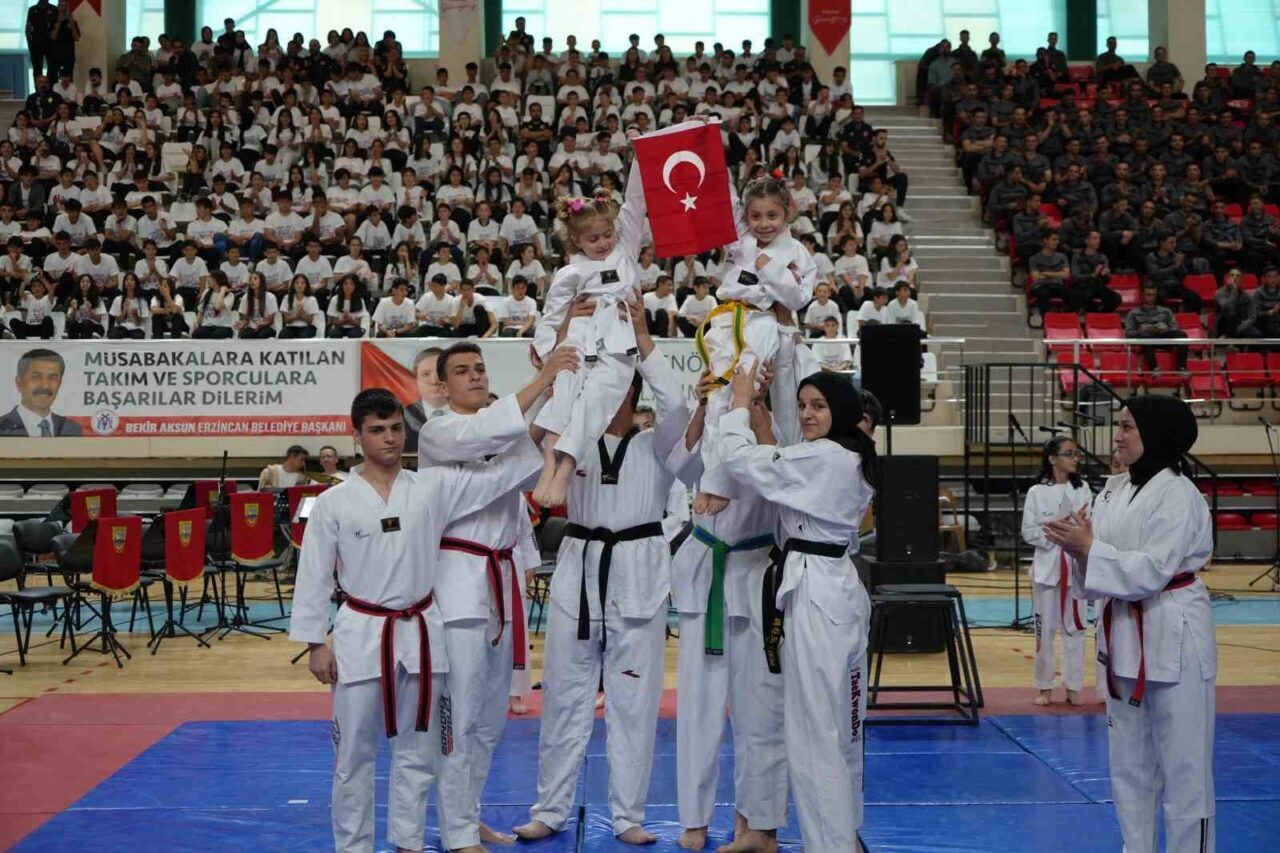 Mustafa Kemal Atatürk’ün Samsun’a çıkışının 106’ıncı yıl dönümünde Atatürk’ü Anma,