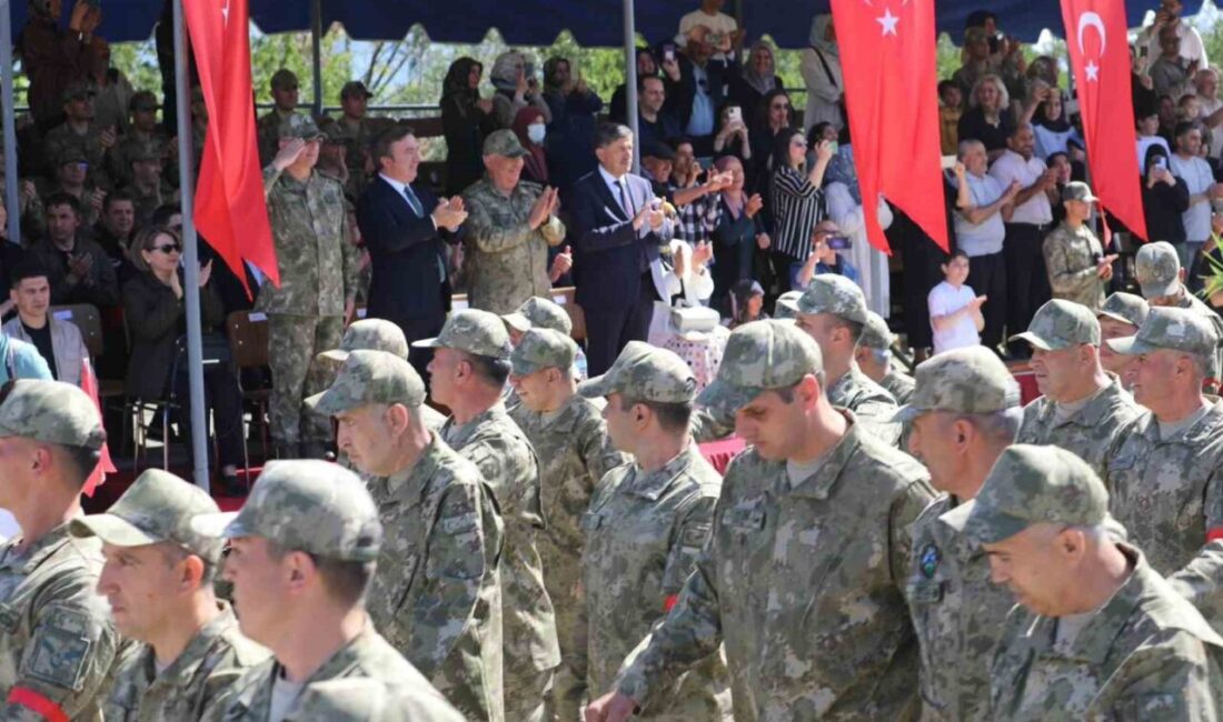 Erzincan’da 54 engelli birey, bir günlüğüne askerlik yapmanın gururunu ve