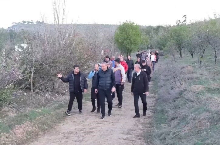 Erzincan’da Seher Vakti Yürüyüşleri Projesi kapsamında sabahın erken saatlerinde doğa
