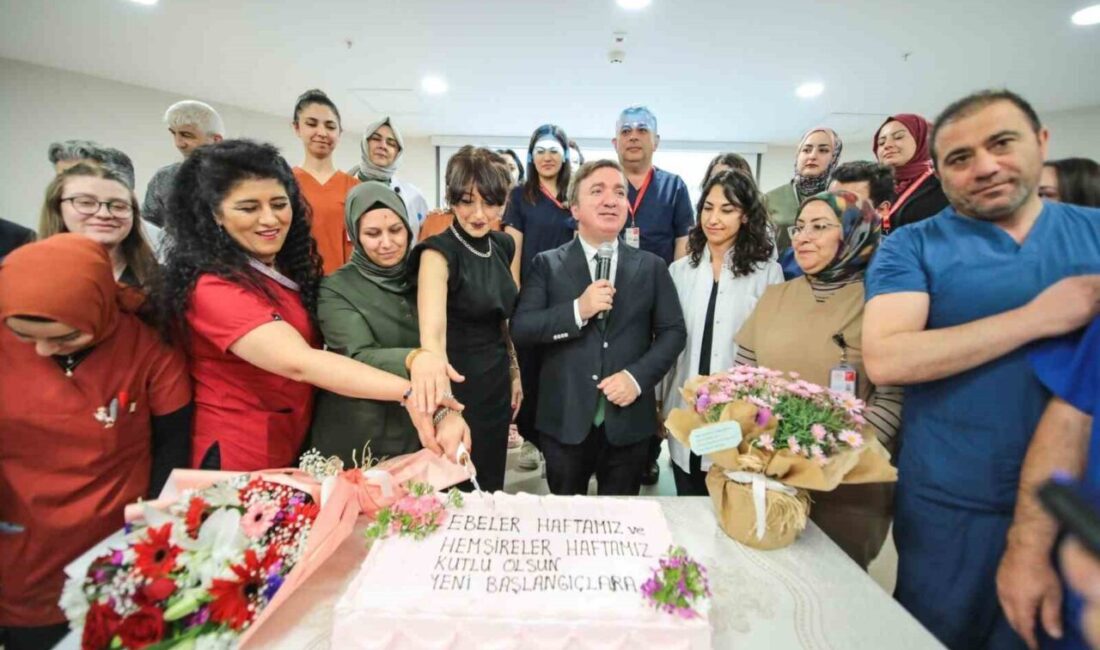 Erzincan’da Ebeler ve Hemşireler Haftası Mengücek Gazi Eğitim ve Araştırma