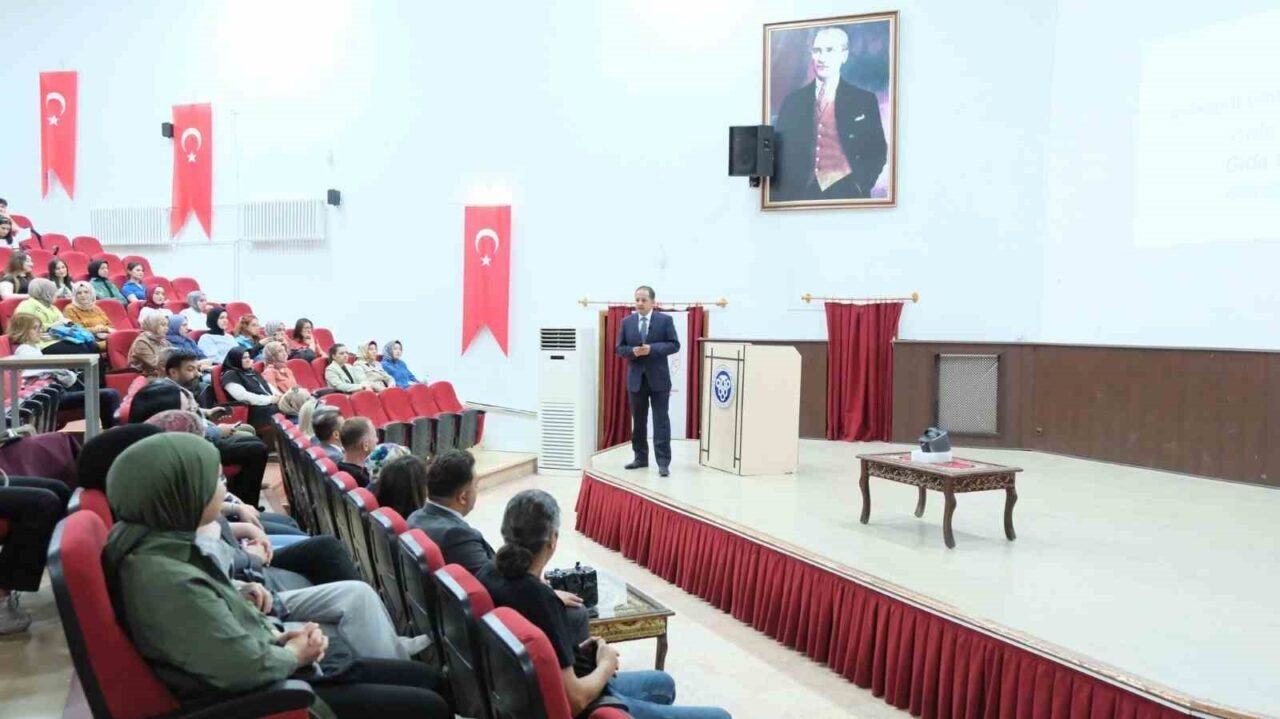 Erzincan Tarım ve Orman İl Müdürlüğü tarafından Erzincan Bakırevi Başöğretmen