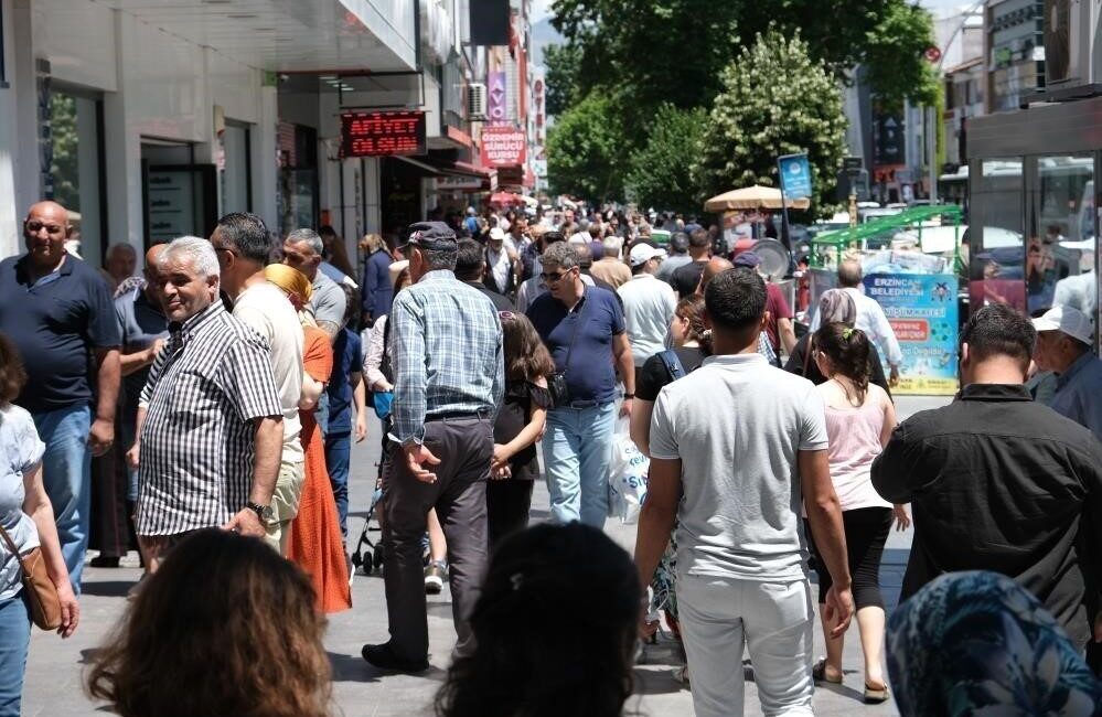 Erzincan’da ortalama hanehalkı büyüklüğü 2,79 oldu Adrese Dayalı Nüfus Kayıt Sistemi sonuçlarına göre, Türkiye’de 2008 yılında