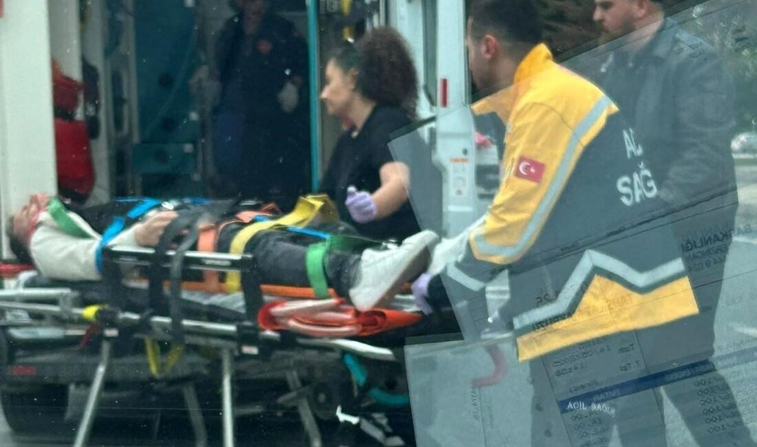 Erzincan’da Tofaş marka otomobil ile motosikletin çarpışması sonucu meydana gelen