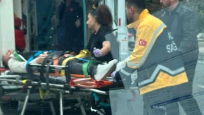 Erzincan’da Tofaş marka otomobil ile motosikletin çarpışması sonucu meydana gelen