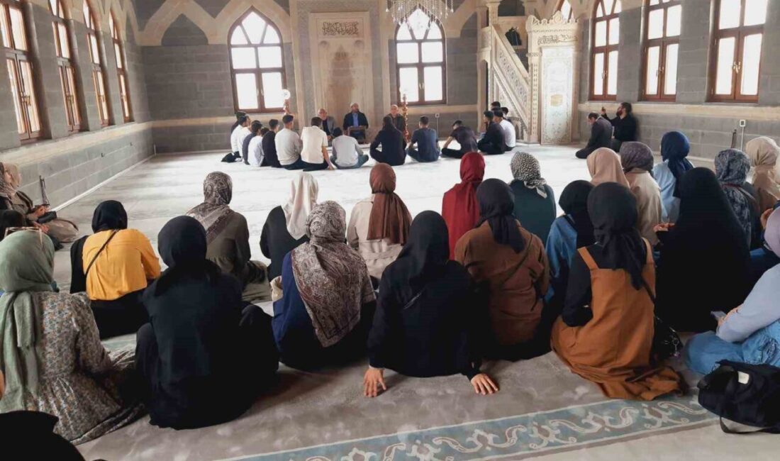 Erzincan Müftülüğü Diyanet Gençlik Hizmetlerinin başlatmış olduğu “Erzincan’da Üç Vakit