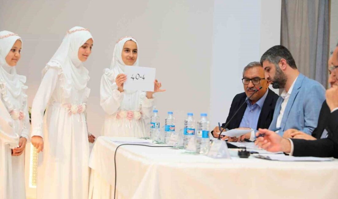 Erzincan’da Hadis-i Şerif Ezberden Okuma Yarışması 40 hadis-i Şerif, 80