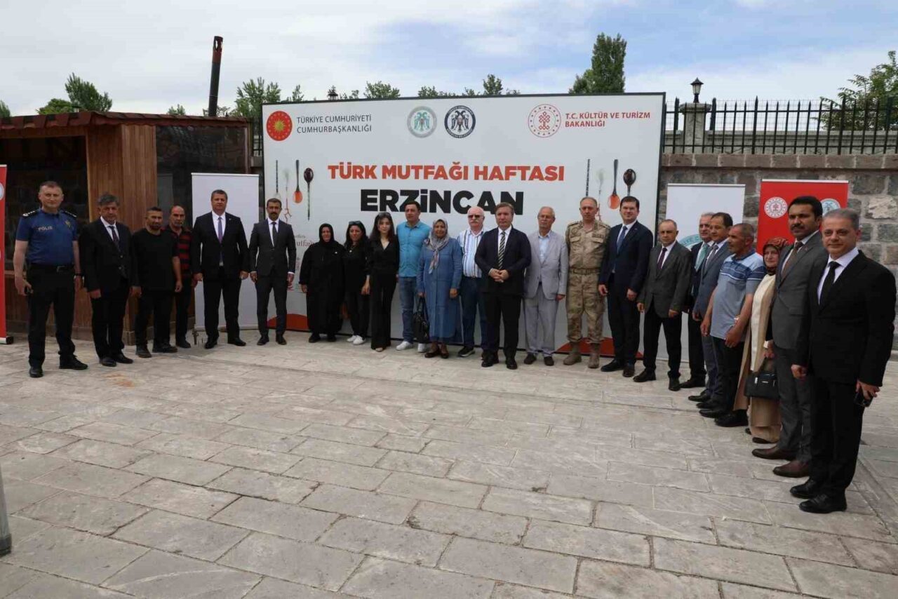Erzincan’da 21-27 Mayıs Türk Mutfağı Haftası münasebetiyle düzenlenen programda Erzincan’ın