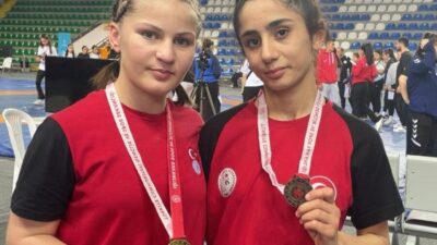 Erzincanlı sporcu Safiye Mustafa, Rize’de düzenlenen Yıldız Kızlar Güreş Türkiye