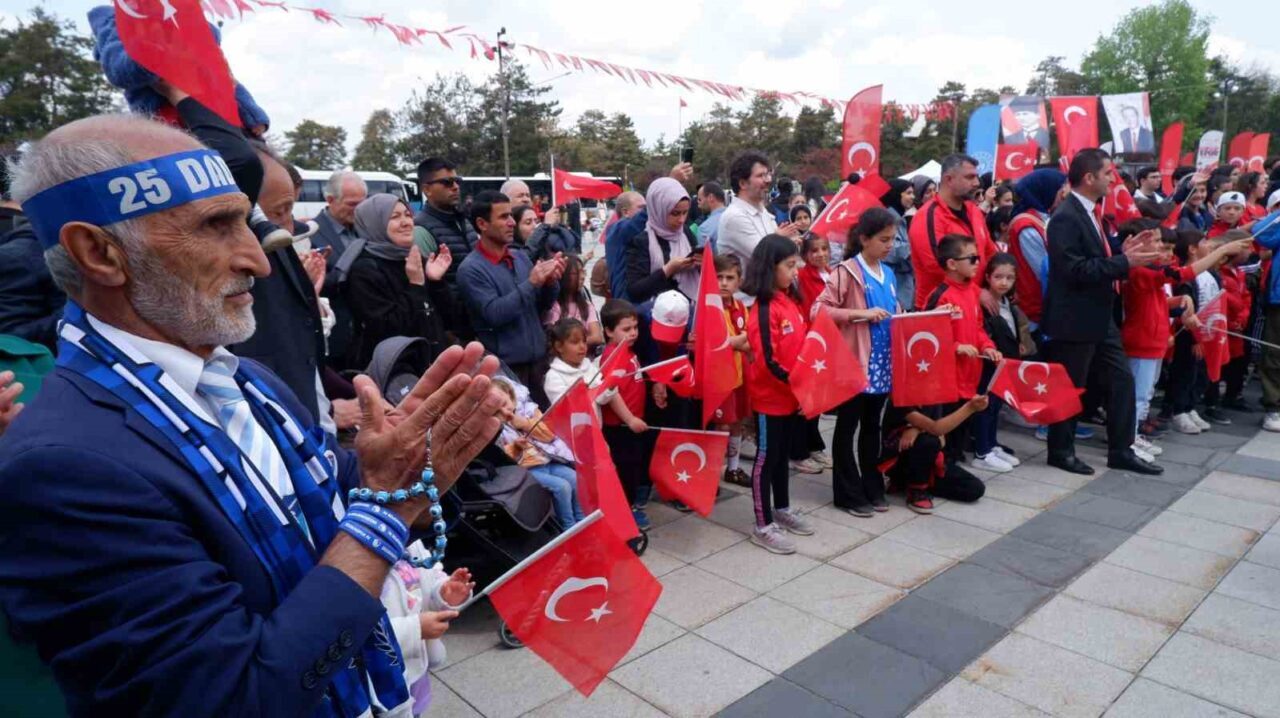 19 Mayıs Atatürk’ü Anma Gençlik ve Spor Bayramı Erzurum’da da